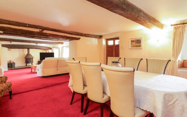 Farmhouse Apartment