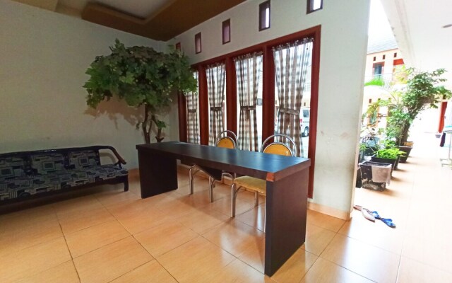 OYO 2912 Graha Minda Syariah