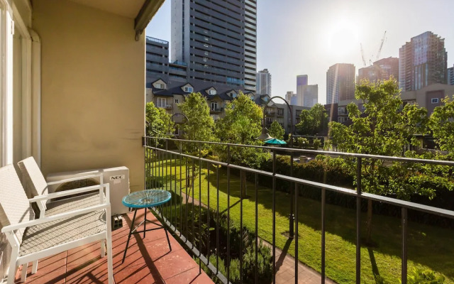 AMAL, 1BDR North Melbourne Apartment