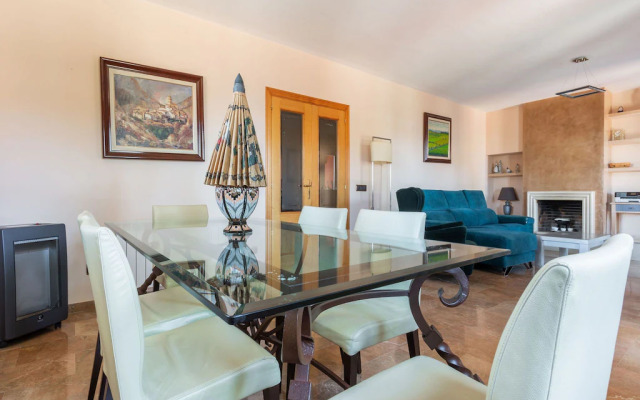 Villa in Tolleric With Private Pool