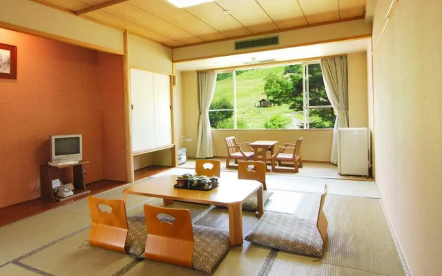Ikenotaira Shirakaba Kogen Hotel