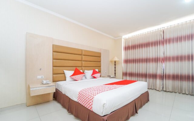 Maumu Hotel & Lounge