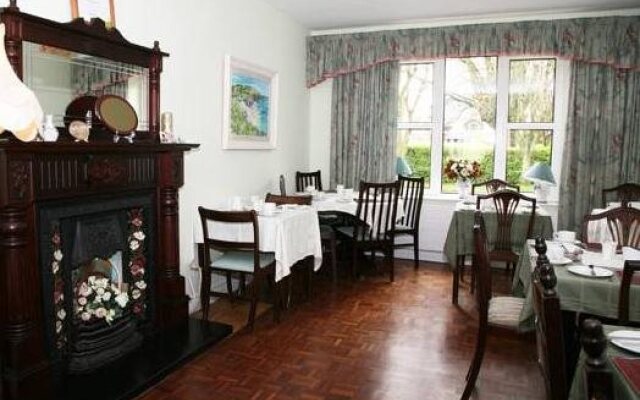 Macliam Lodge Guesthouse