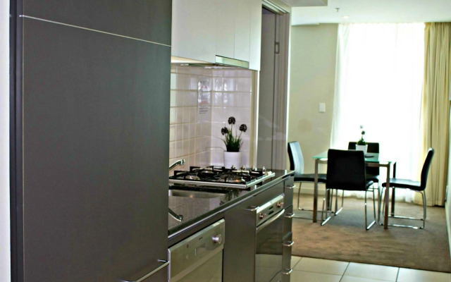 Adelaide Dress Circle Apartments - North Terrace