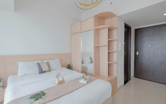 Minimalist Studio At Apartment Lrt City Bekasi