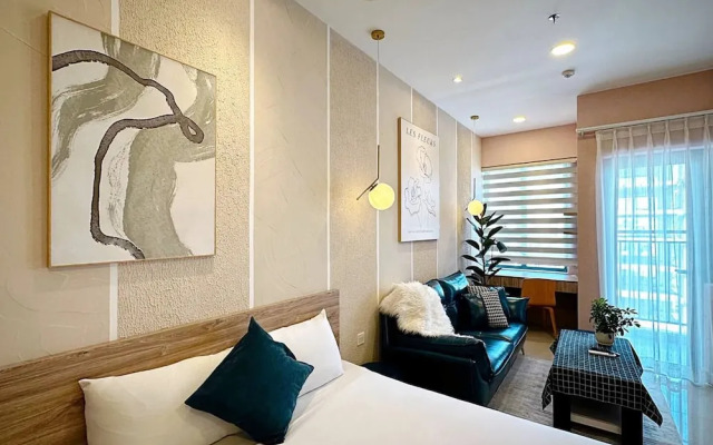 Soho View Residence Luxury Apartment