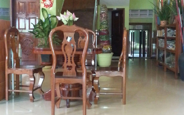 Ta Som Guesthouse & Tour Services
