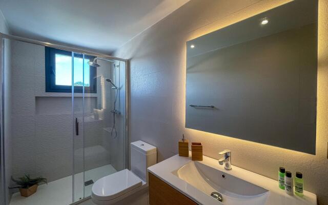 Gorgeous private roof with private picuzzi. A401
