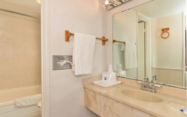 Americas Best Value Inn & Suites Kansas City