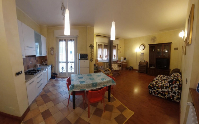 Asti Lovely Apartment