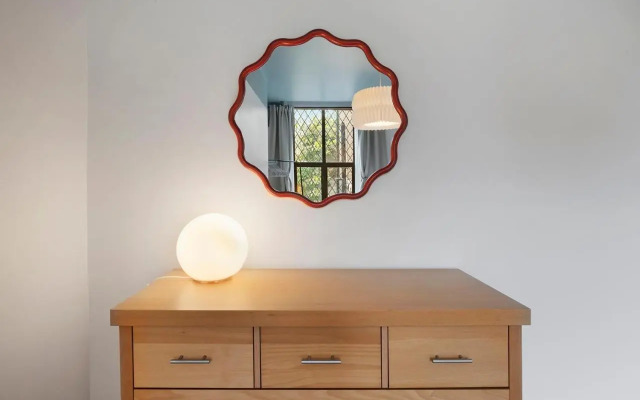 Peaceful Crouch Hill Flat by MoreThanStays