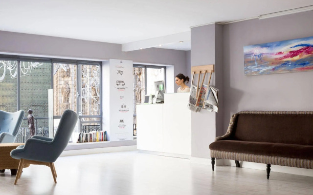 Puerta Catedral Suites