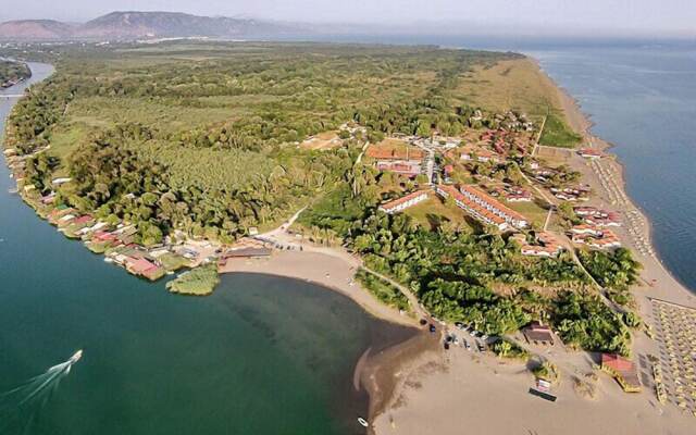 Villa Elkom  Apartment one