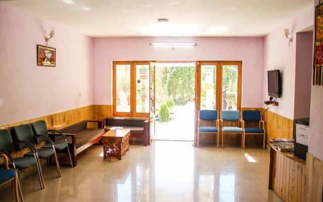 Hotel Karma Inn
