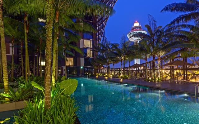 Crowne Plaza Changi Airport, an IHG Hotel