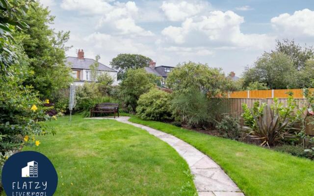 Flatzy - Charming Garden Annexe in Aigburth with Kitchenette