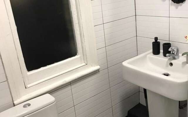 Newly Renovated High Spec 4 Bedroom House