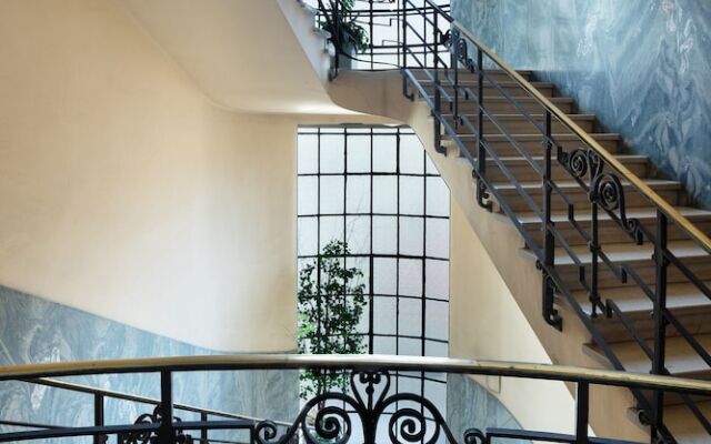 Dynasty Suites