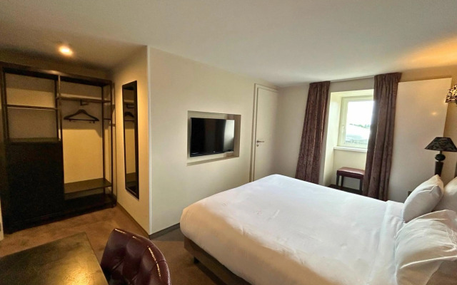 Hotel Arok