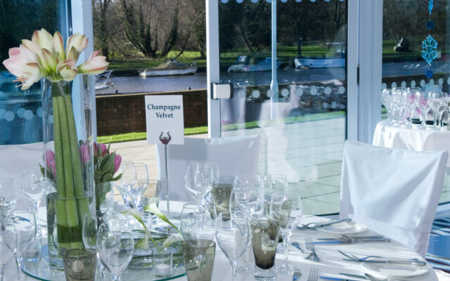 Captains Club Hotel Apartments And Spa