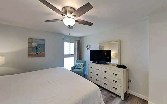 Edgewater West by Luxury Gulf Rentals