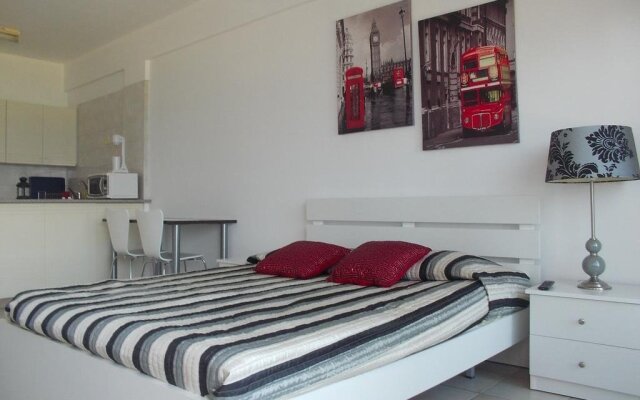 Krasas Beach Apartments