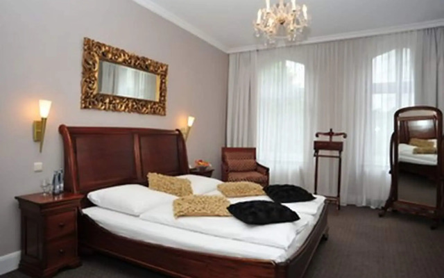 Hotel Commodore