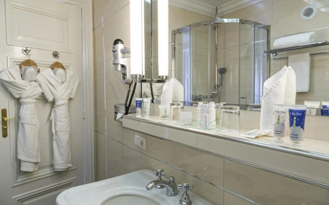 Hotel Regina Louvre