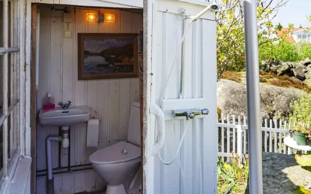 2 Person Holiday Home in Gullholmen