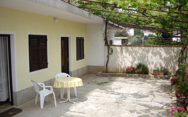 Studio apartment Per - 80 m from beach: SA2 Marina, Riviera Trogir