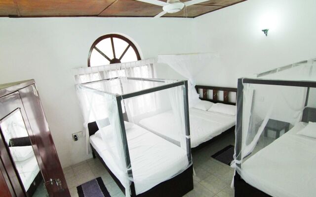 2in1 Kandy Hostel Homestay