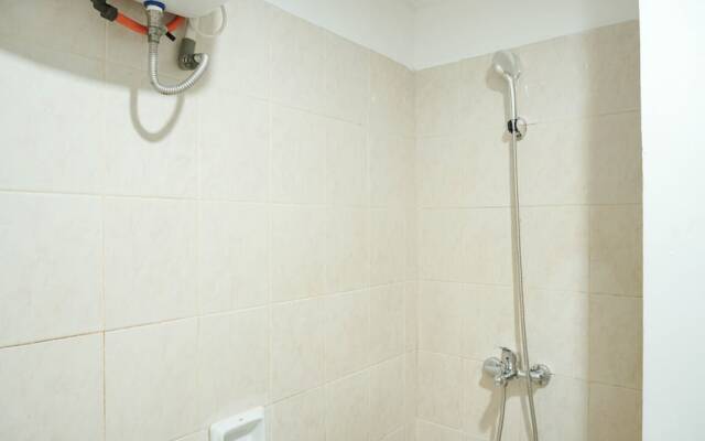 Cozy And Simply 1Br Green Central City Glodok Apartment