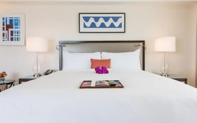 Hamilton Princess - Fairmont Gold Experience