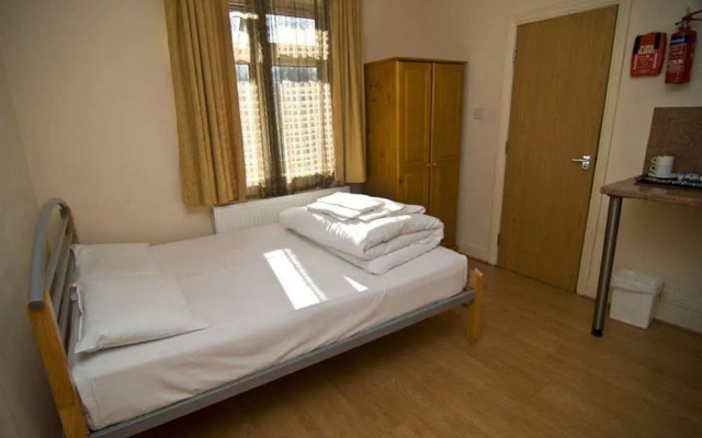 Gloucester Hotel