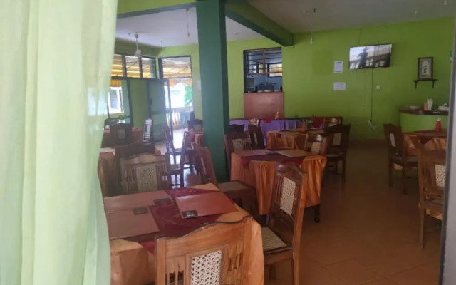 Titanic Hotel - Kilifi