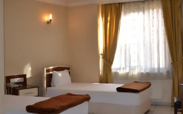 Ekin Hotel