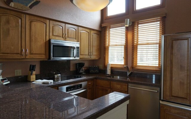 Snowmass Village 2 Bedroom Ski-In, Ski-Out Condo on Fanny Hill