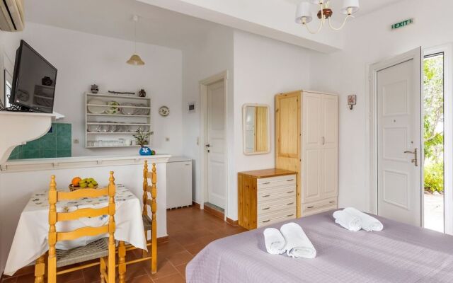 Villa Thea Studios & Apartments