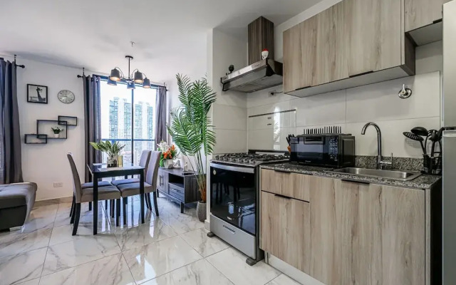 w Brilliant 1BR w Beautiful View in Calle 50