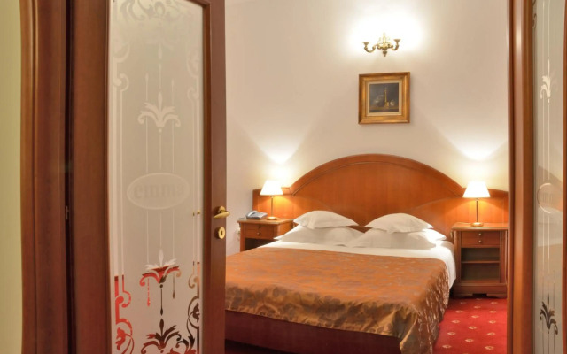Hotel Emma West