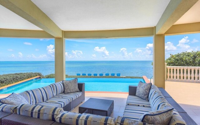 Cayman Castle & Guesthouse