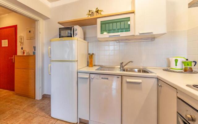 Olga's Place-new apartment 200 mt from the Sea
