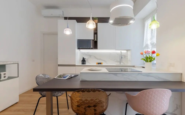 Design Premium apartment in center Milan
