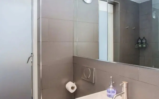 Chic Family-friendly 2 Bedroom Apartment in Clapham Common