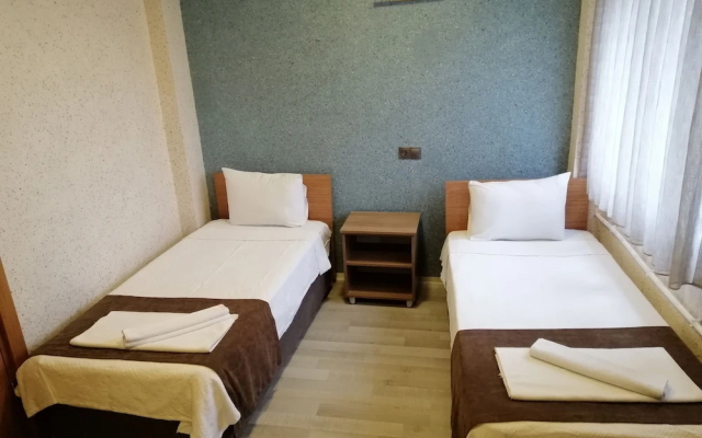 Okur Otel