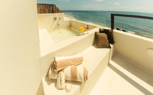 Maria Del Mar Tulum