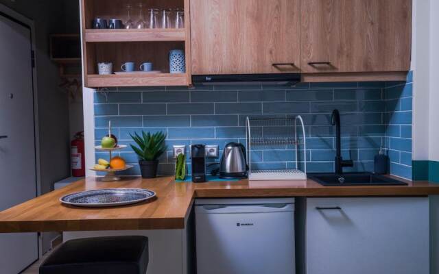 Rastoni Athens Suites nearAcropolis at Tsatsou Street