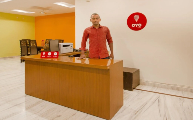 Oyo 10105 Near Apollo Hospital
