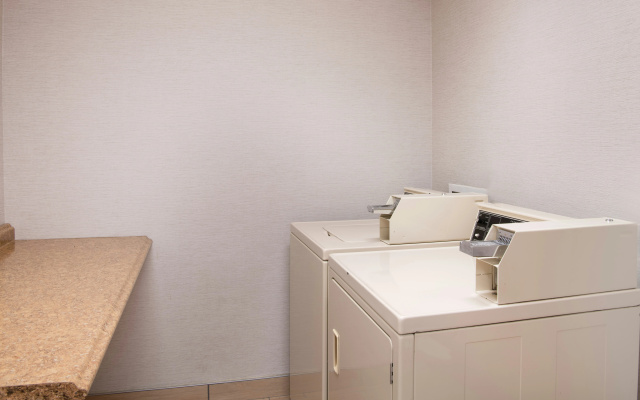 Hampton Inn Erie-South