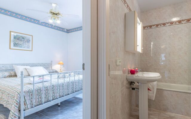 Luxurious Holiday Home in Empuriabrava With Private Pool